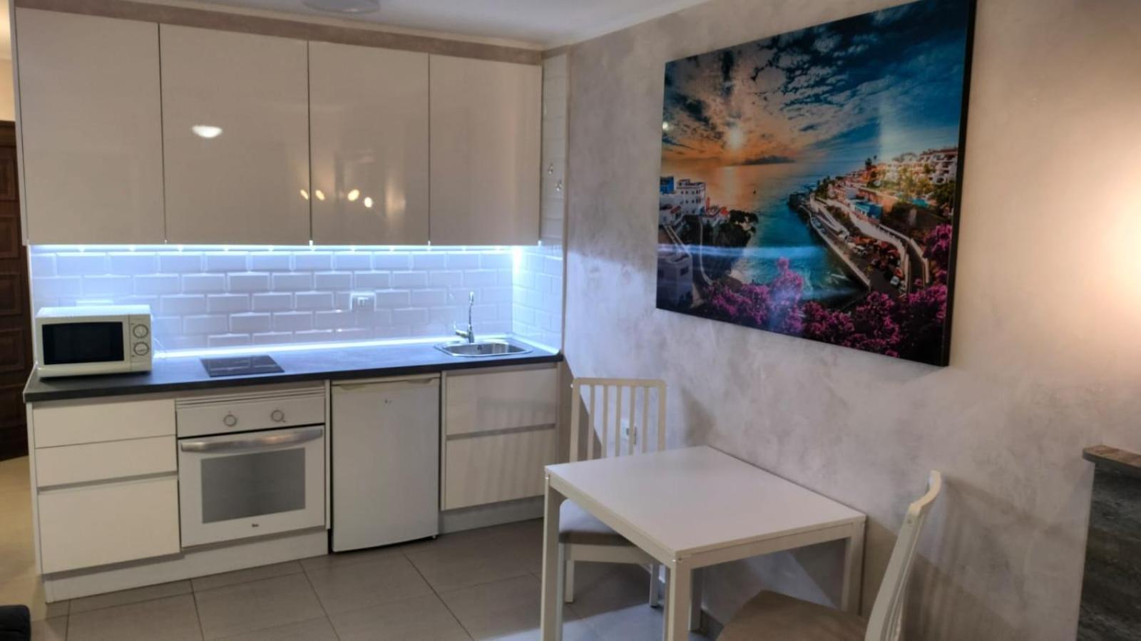 Apartment Monolocale Flores *